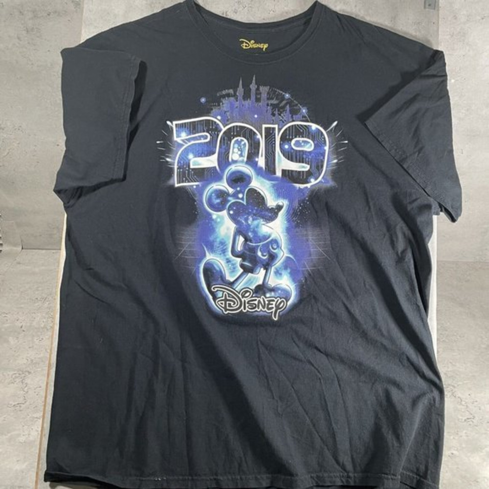 Disney 2019 Adult 2XL Shirt‎ Black Mickey Mouse 90 Years Glow In The Dark EUC